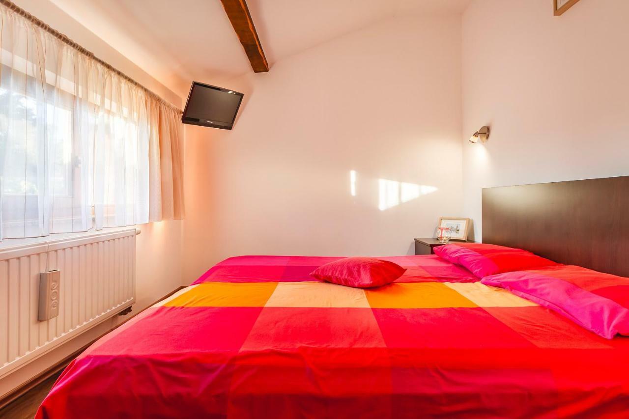 Apartment Lena Fiume Esterno foto